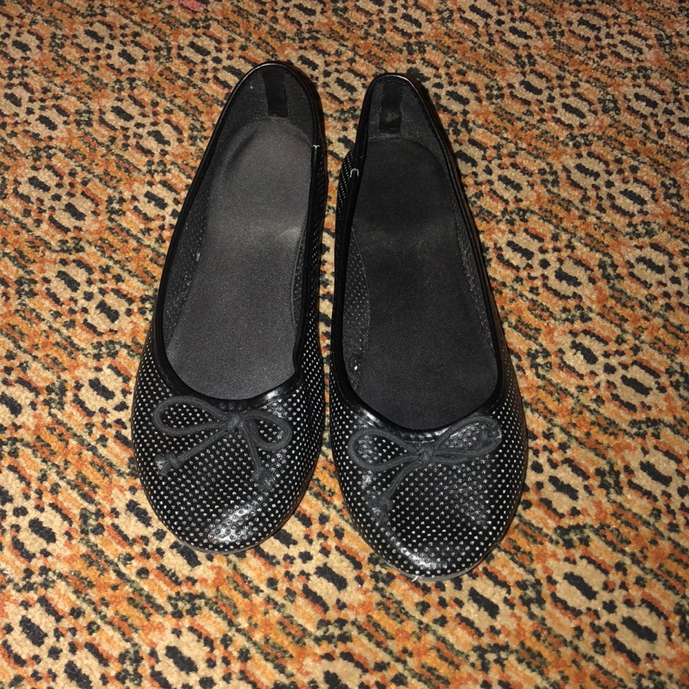 Black flats